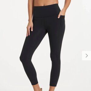 Vuori: Women's Studio Pocket Legging